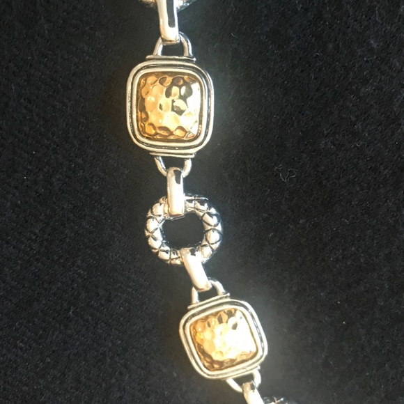 Chocker Length Necklace - Picture 8 of 9